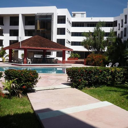 Hotel Debliz Campeche Bagian luar foto